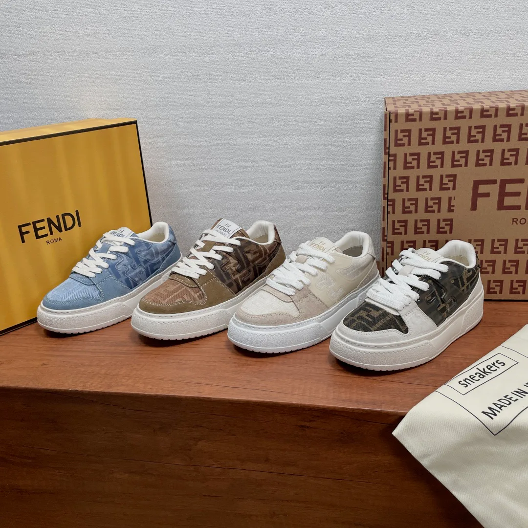 Кроссовки Женские Fendi 18626499