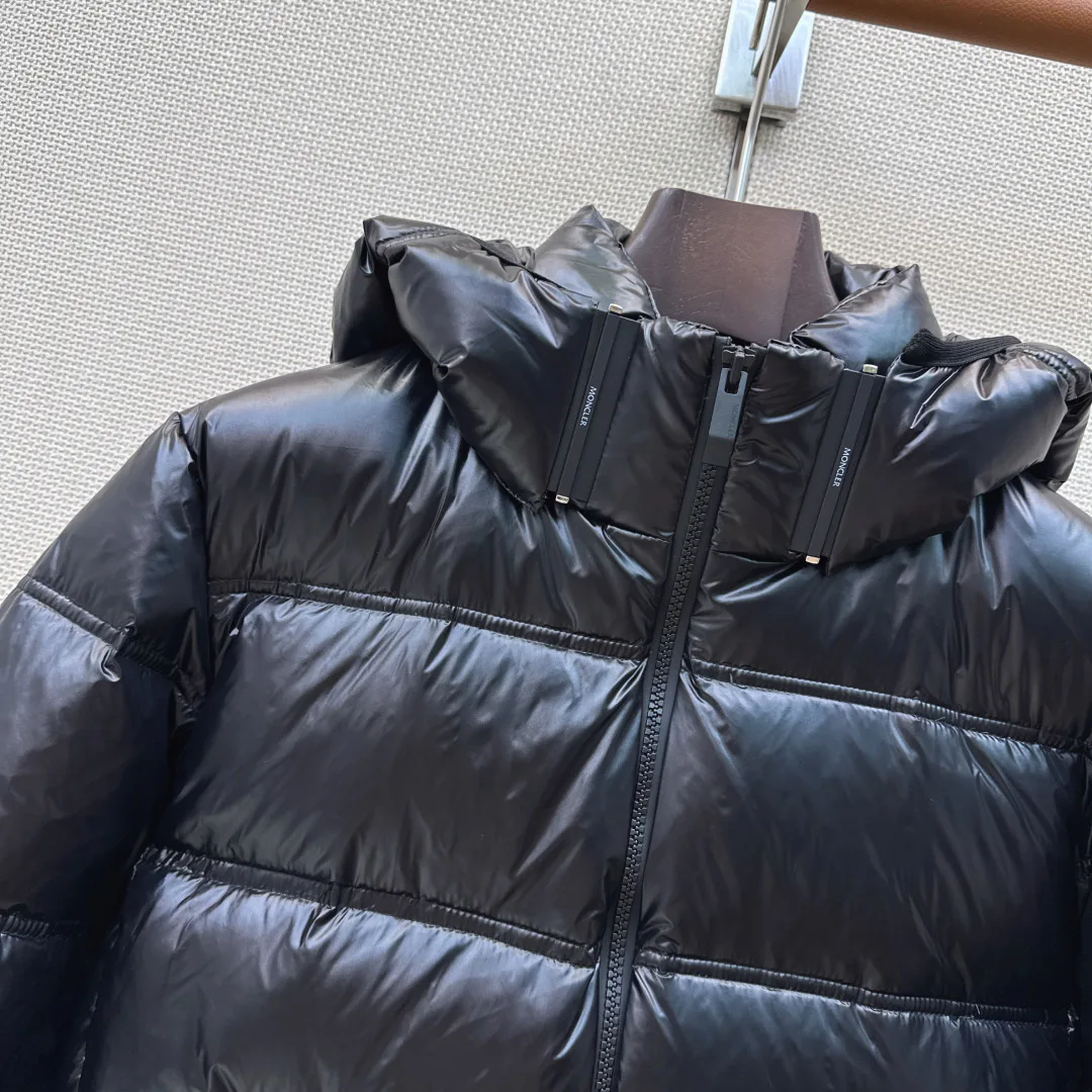 Women's Jackets And Down Jackets MONCLER 18012426