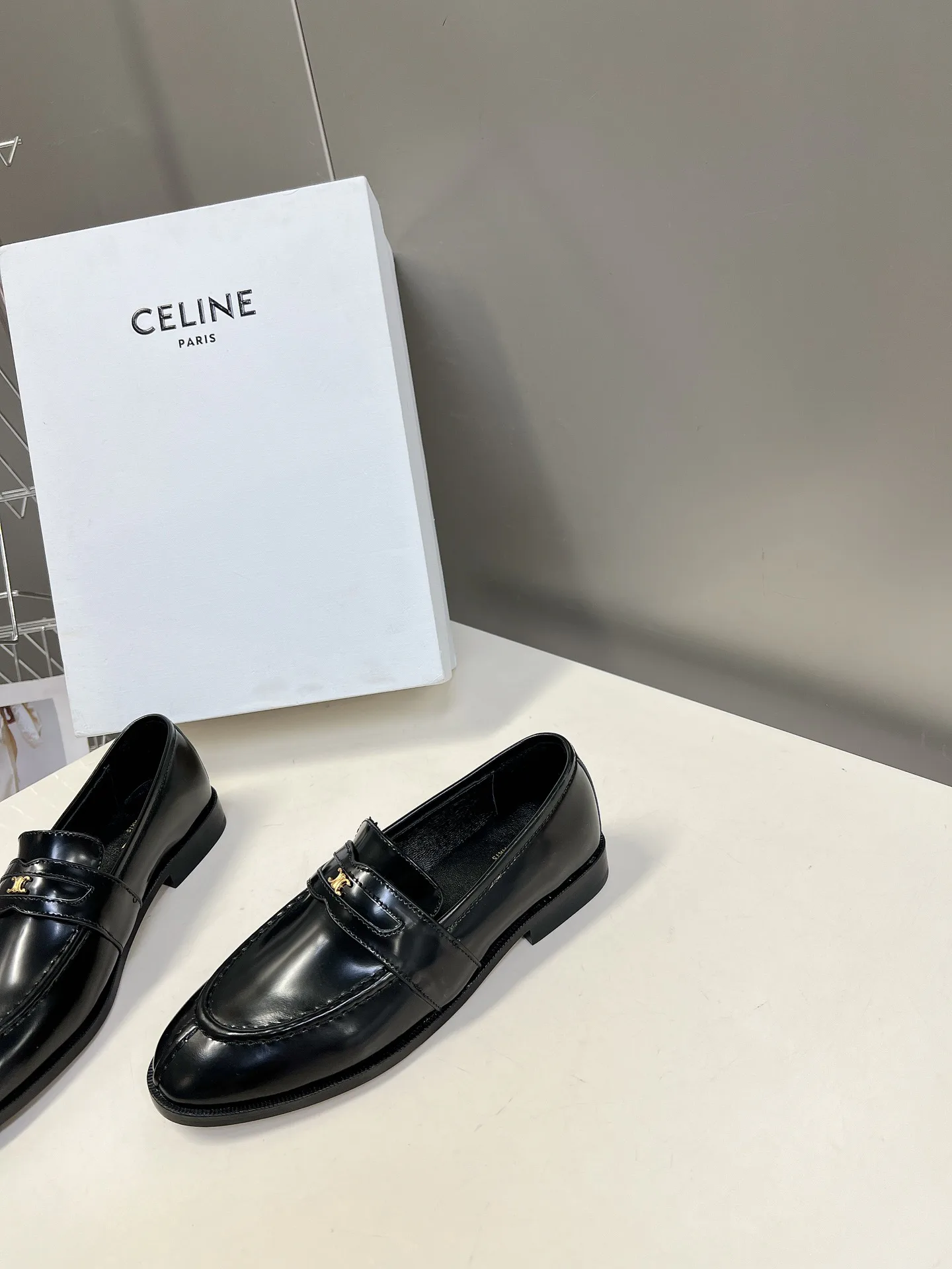 Women's Loafers And Moccasins CELINE 18477283