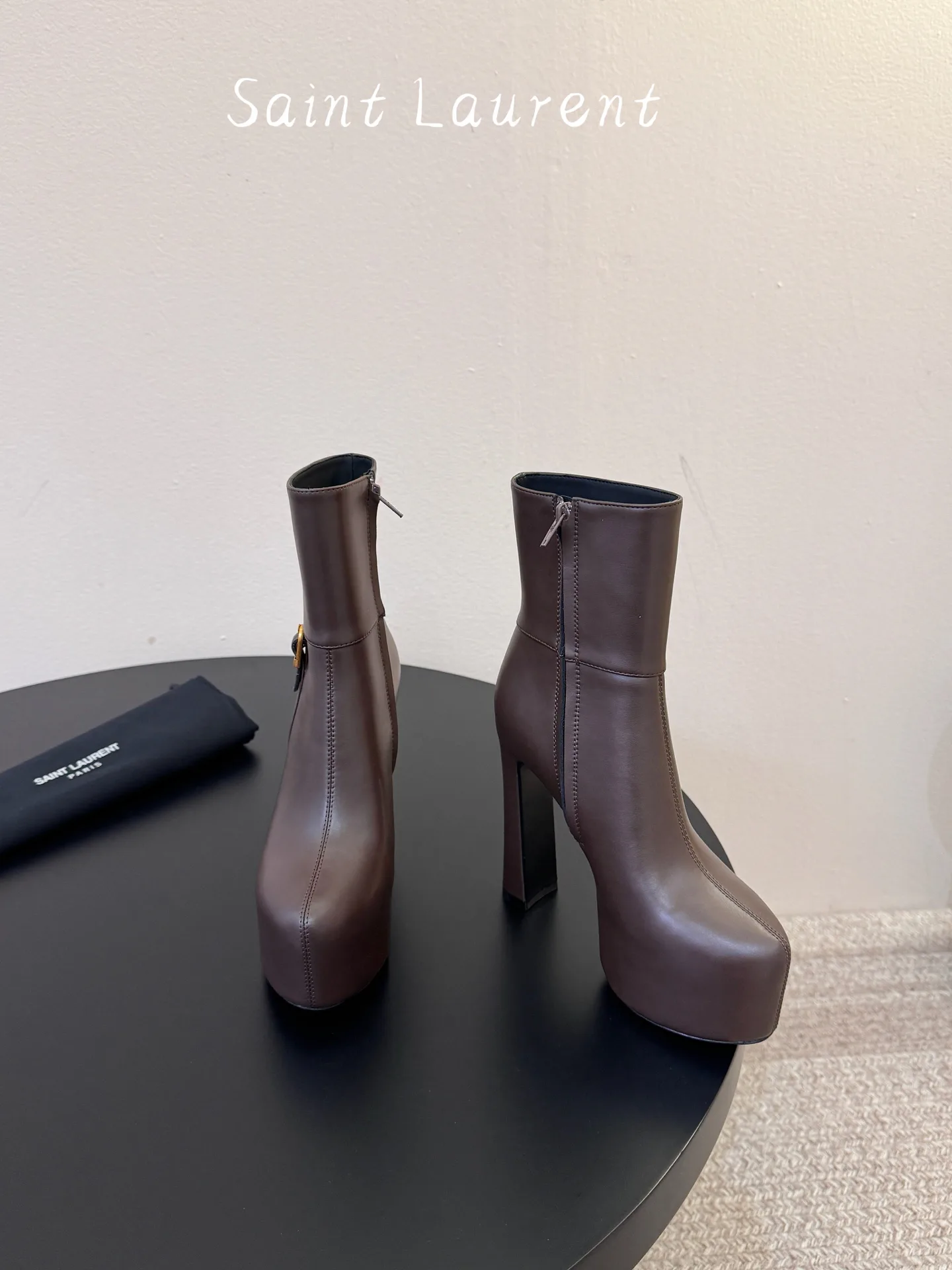 Women's Booties SAINT LAURENT 18241681