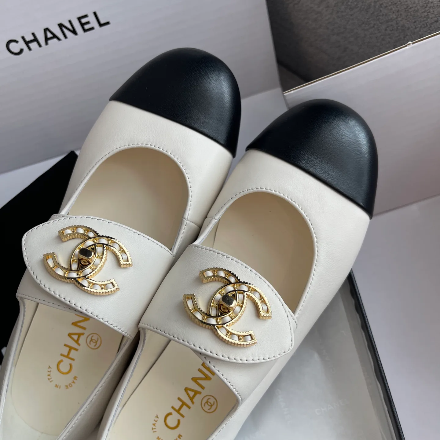 Women's Heels CHANEL 18066400