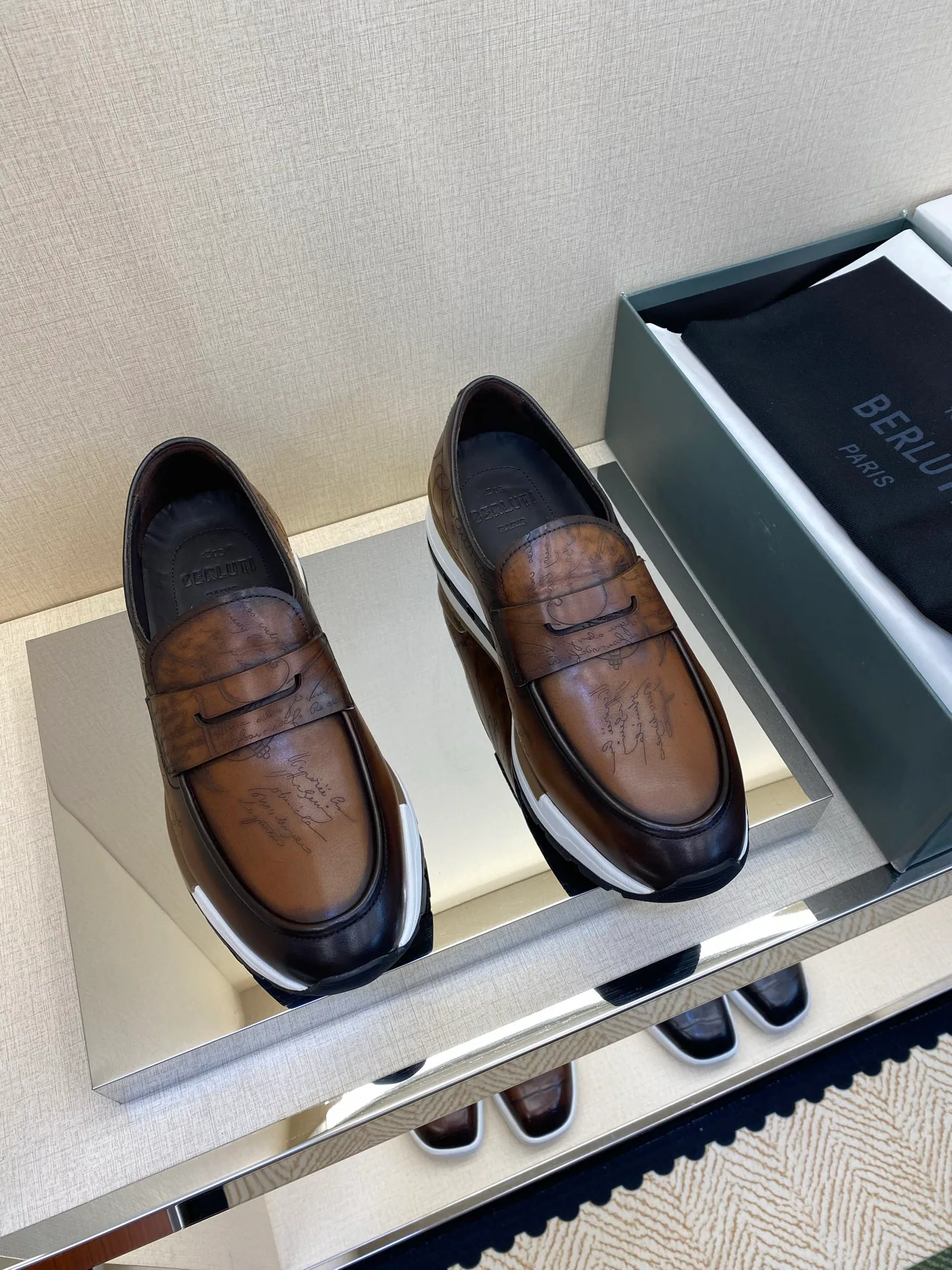 Men's Loafers And Dress Shoes BERLUTI 18211887