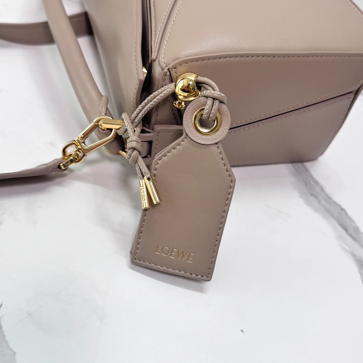 Women's Classic Handbags LOEWE 17270396