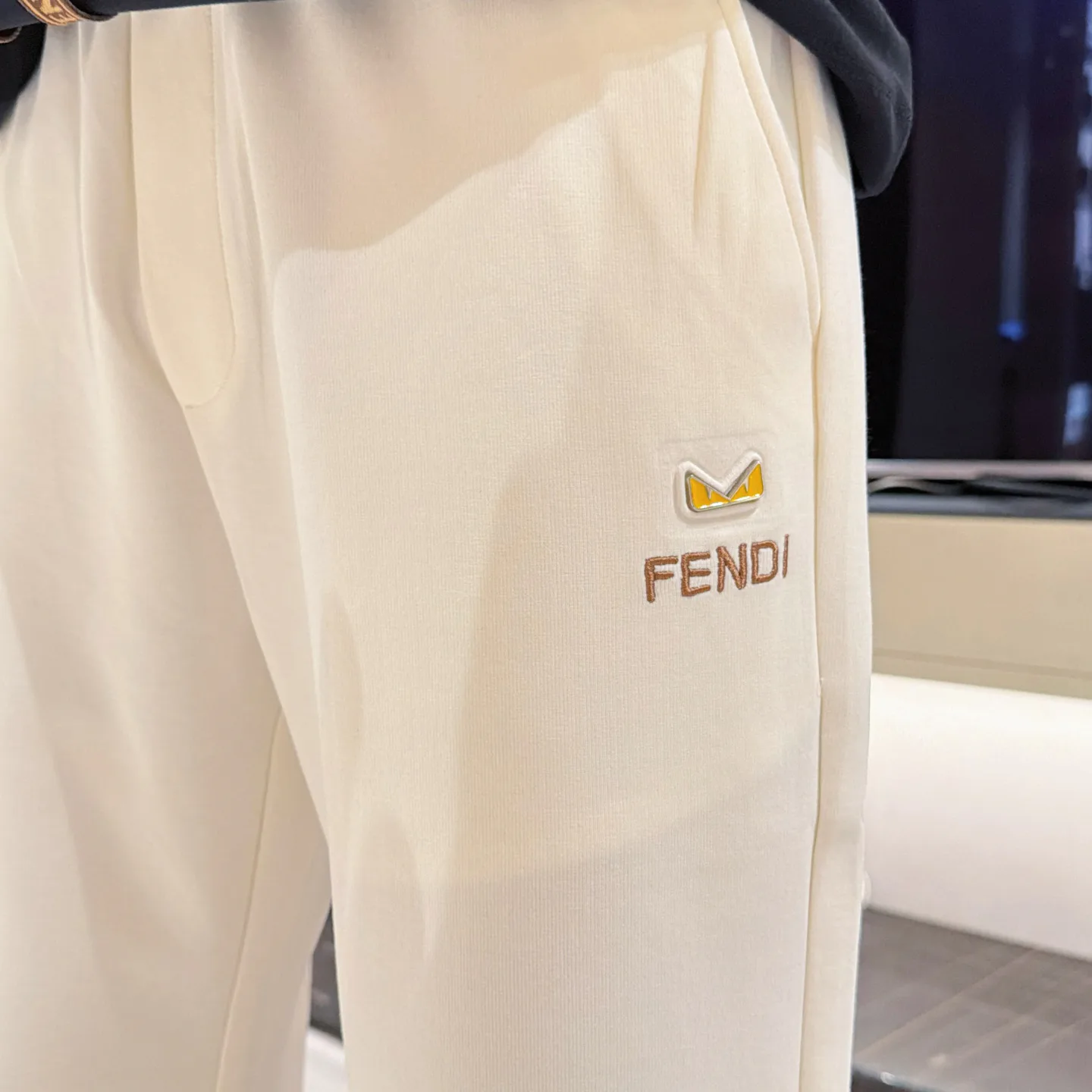 Men's Trousers FENDI 18499710