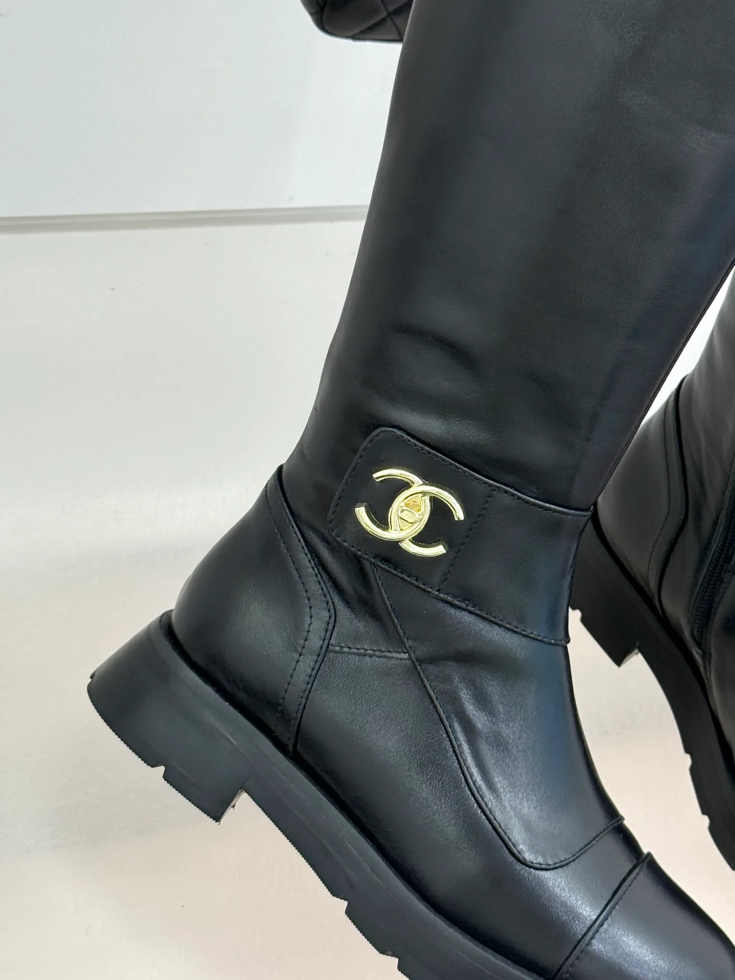 Women's Boots CHANEL 18436500