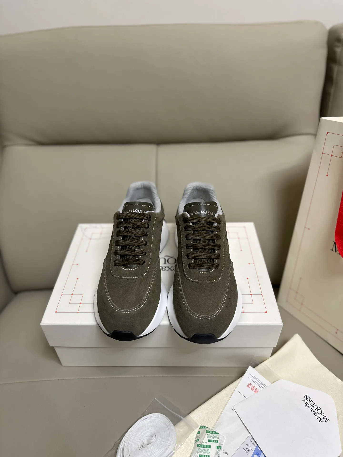 Кроссовки Женские Alexander Mcqueen 18616795