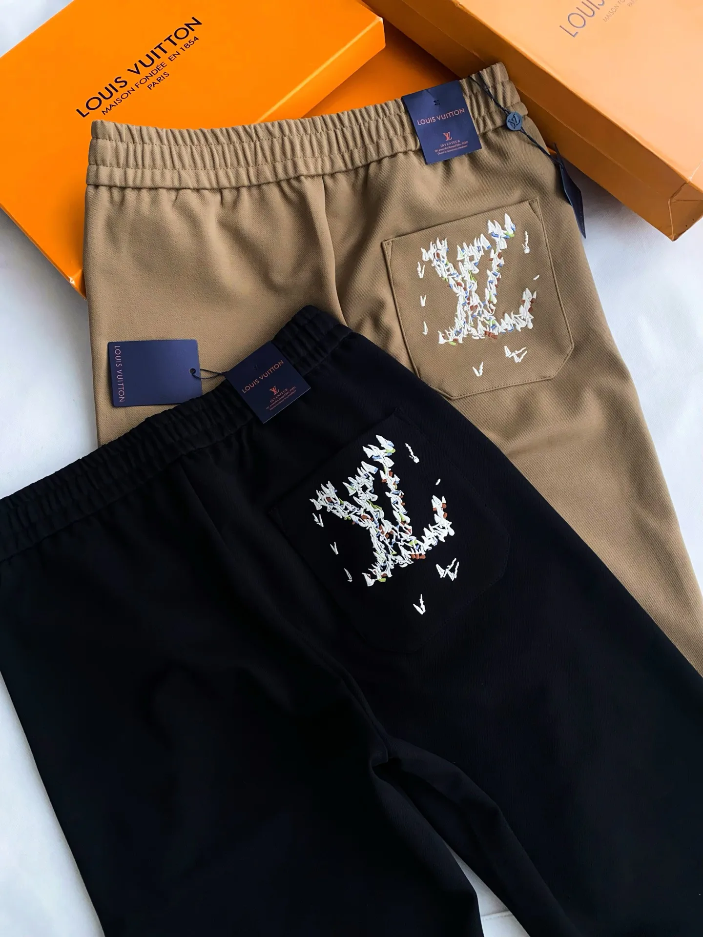 Men's Trousers LOUIS VUITTON 18161917