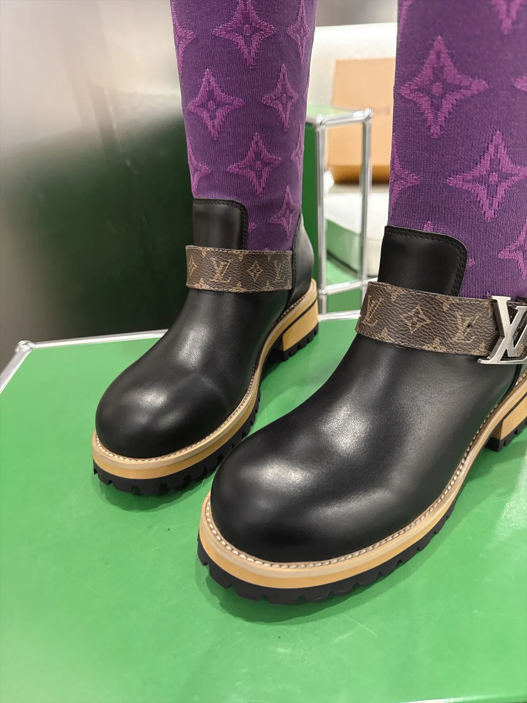 Women's Boots LOUIS VUITTON 18011659