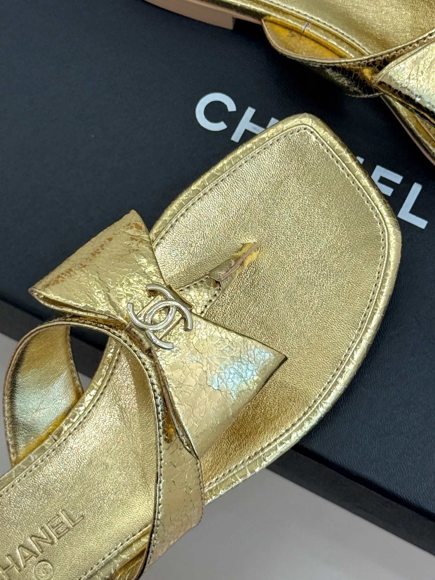 Women's Flip-Flops CHANEL 16965748