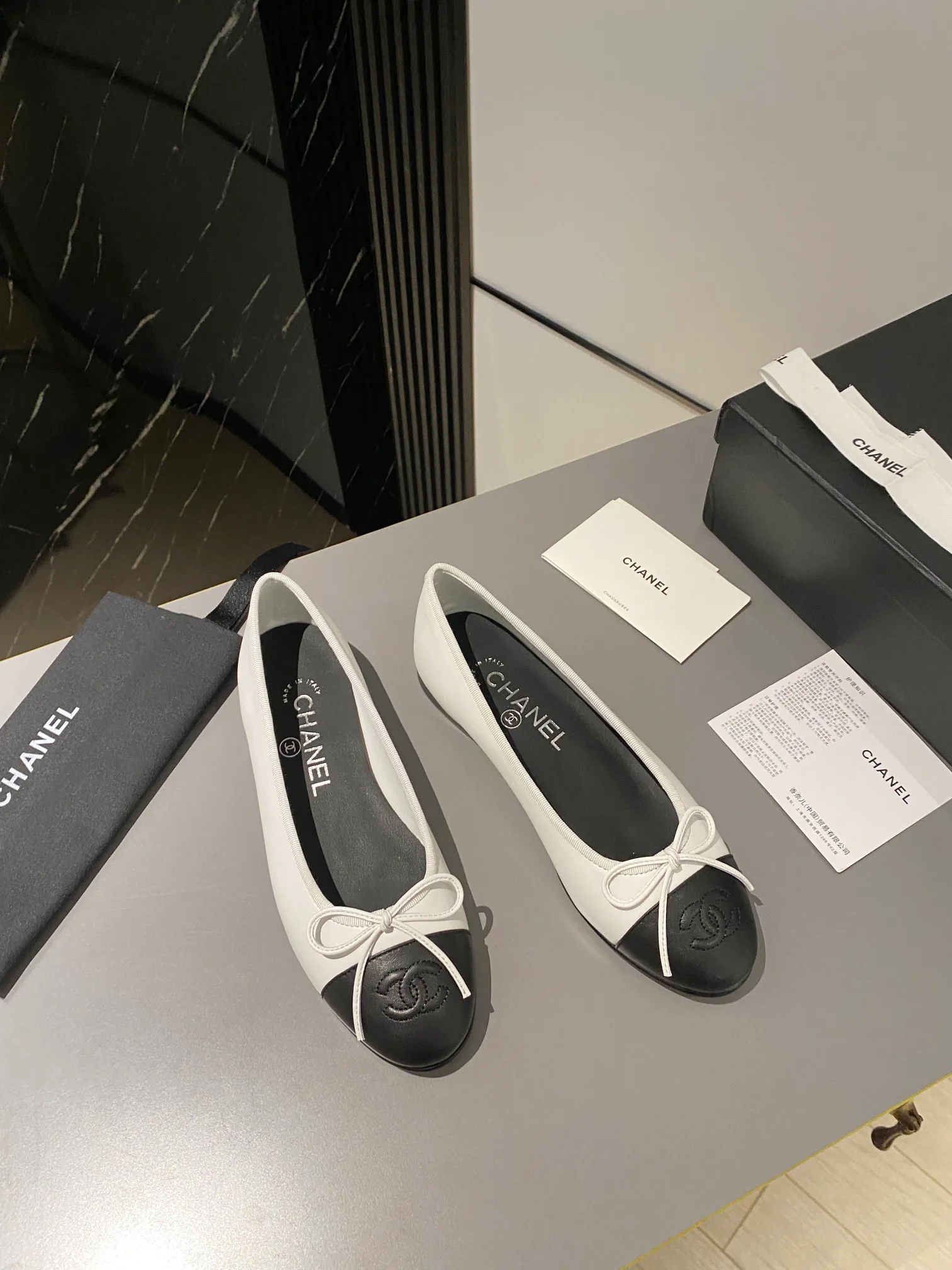 Women's Ballet Flats CHANEL 18120819