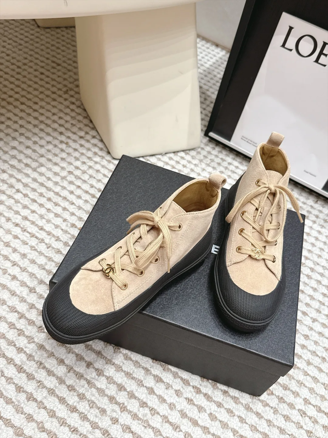 Women's Sneakers CHANEL 18497858