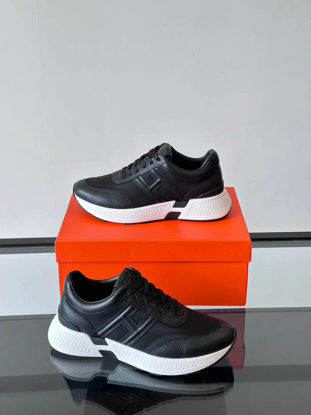 Men's Sneakers HERMES 17906829