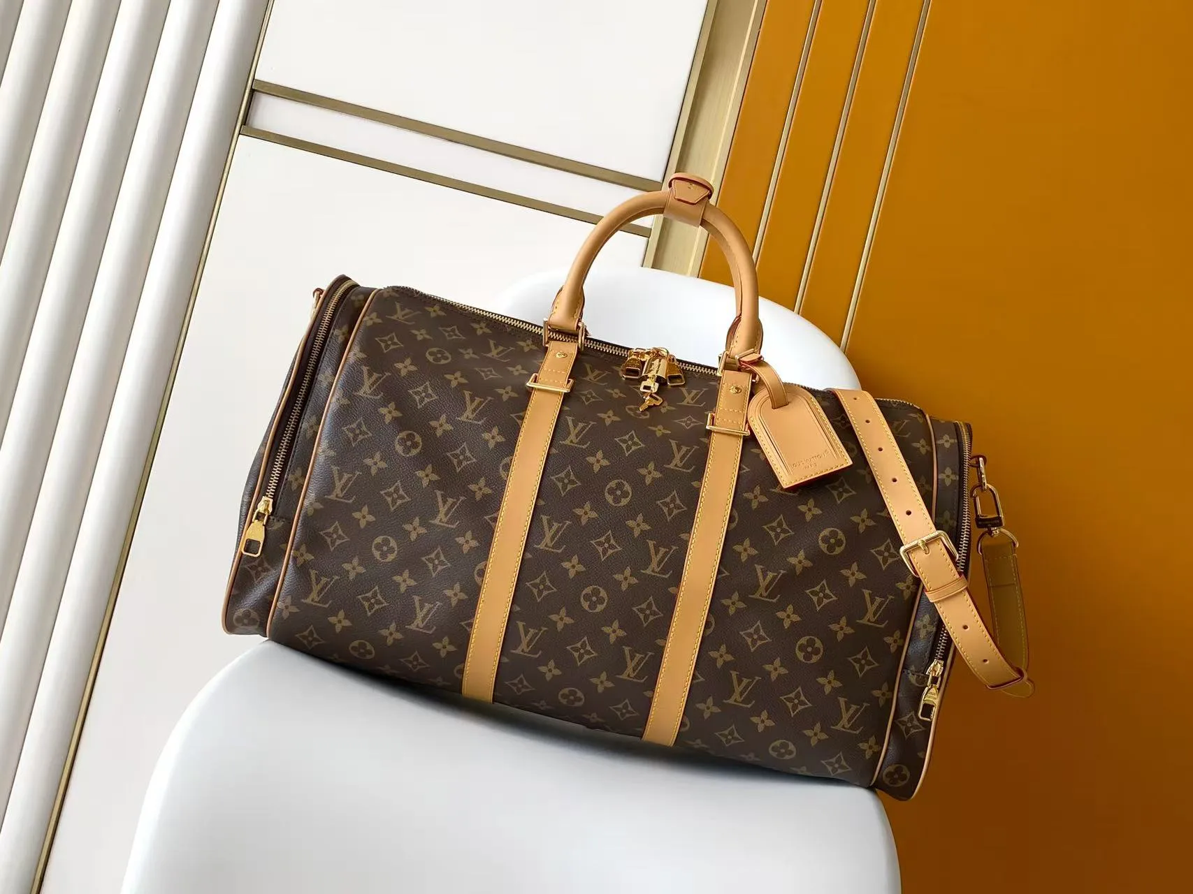 Women's Travel Bags LOUIS VUITTON 17948740