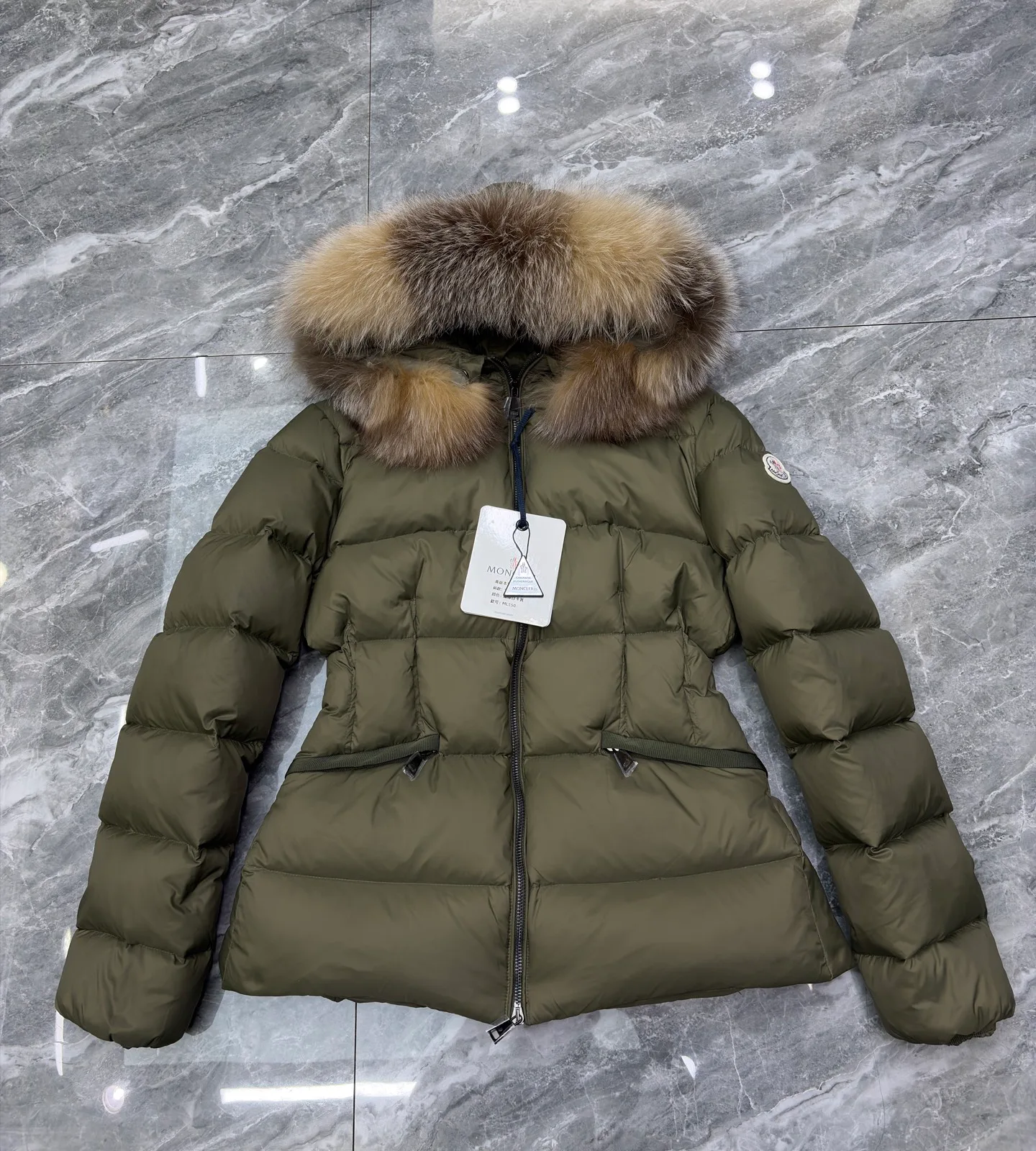 Women's Jackets And Down Jackets MONCLER 17801595