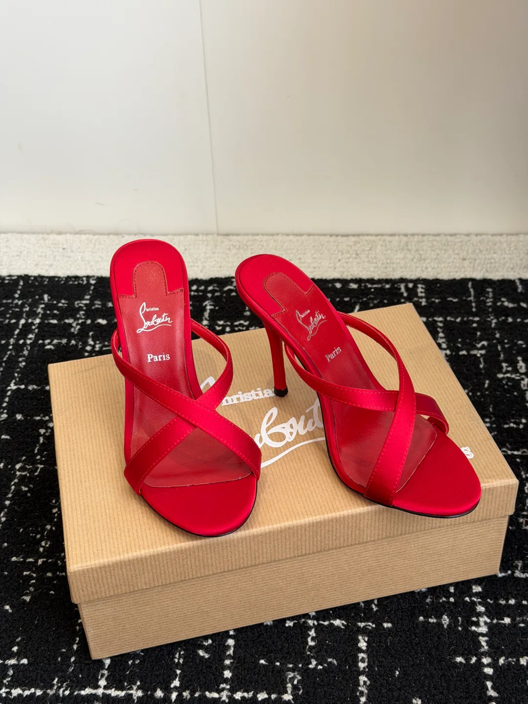 Women's Open-Toe Sandals CHRISTIAN LOUBOUTIN 17936545