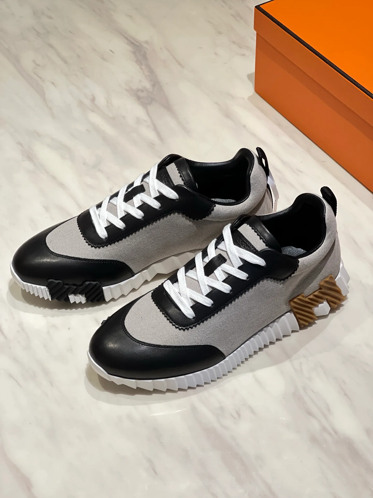 Women's Sneakers HERMES 18080323