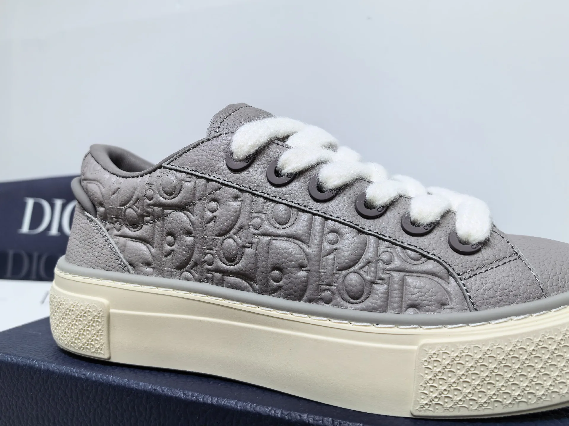 Women's Sneakers CHRISTIAN DIOR 17805342