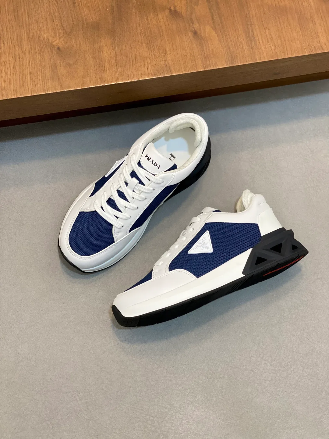 Men's Sneakers PRADA 18116627