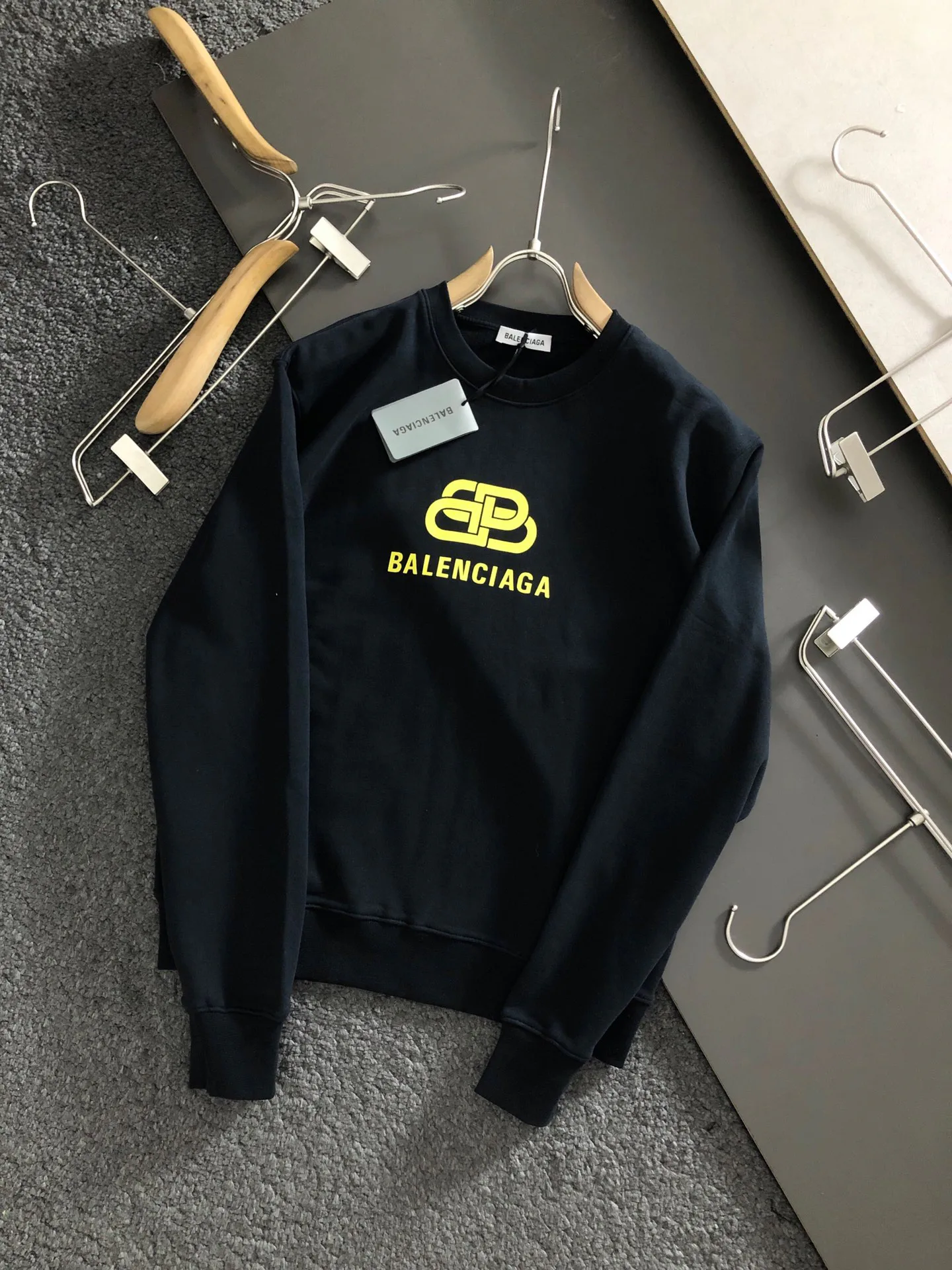 Men's Sweatshirts And Hoodies BALENCIAGA 18543110