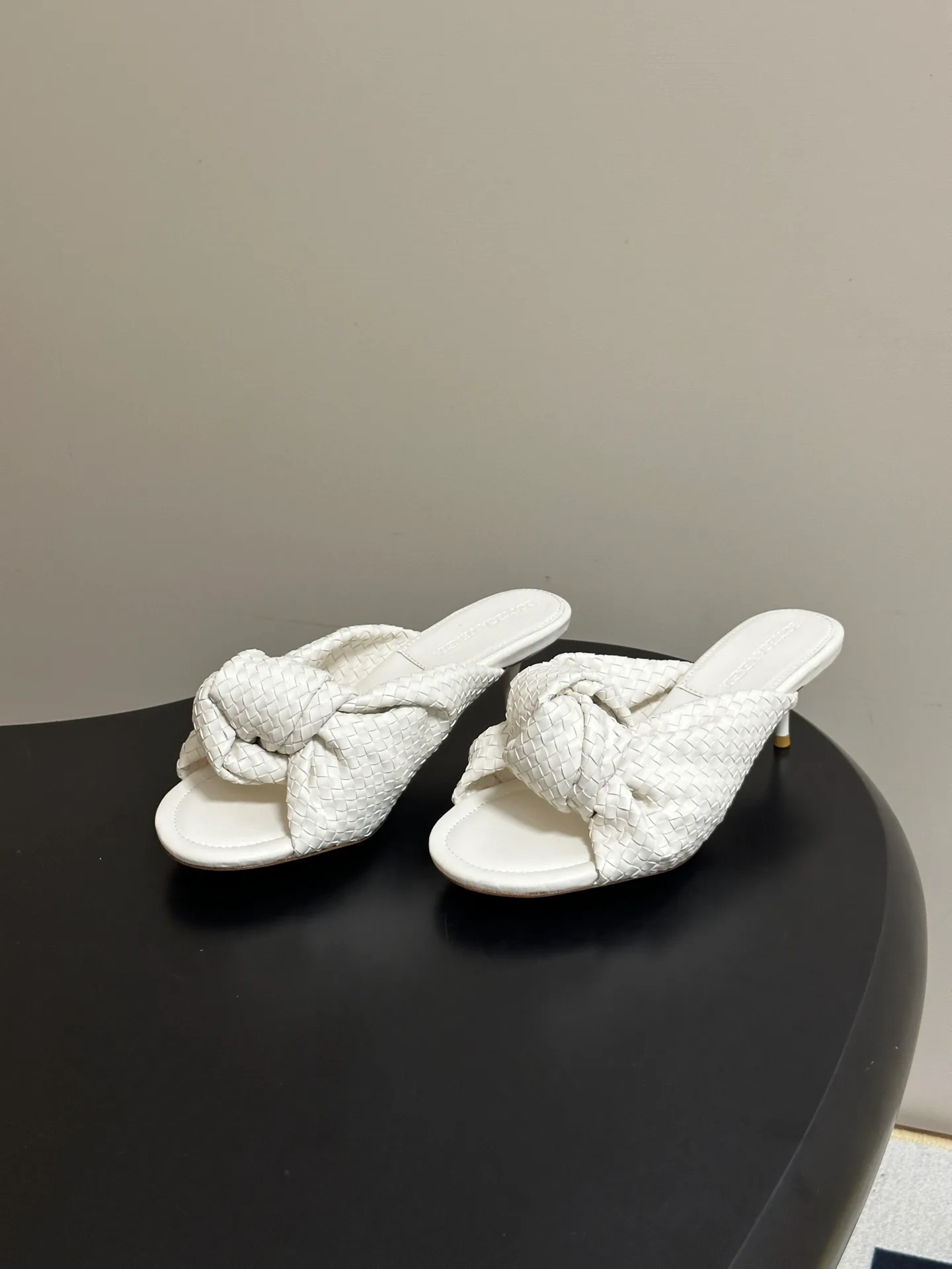 Women's Mules And Clogs BOTTEGA VENETA 17480739