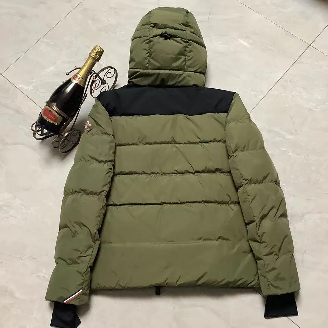 Men's Jackets And Down Jackets MONCLER 18111482