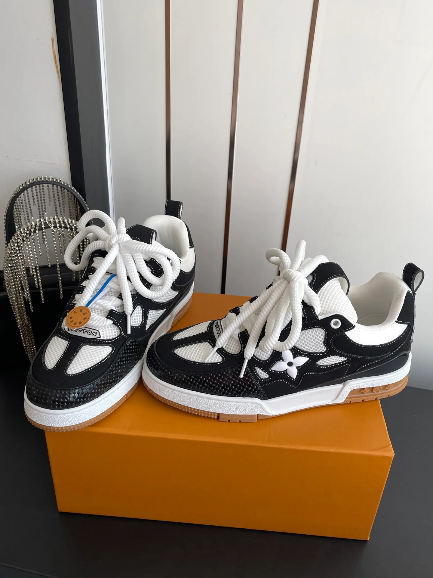 Women's Sneakers LOUIS VUITTON 17908532