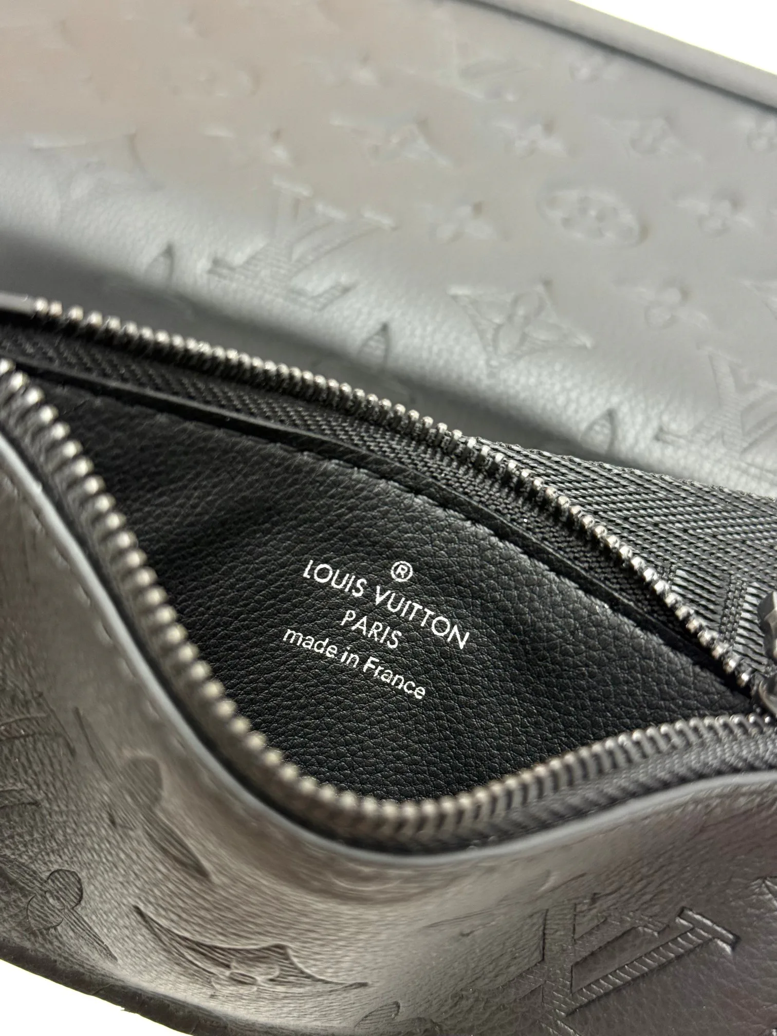 Women's Shoulder Bags LOUIS VUITTON 17802502