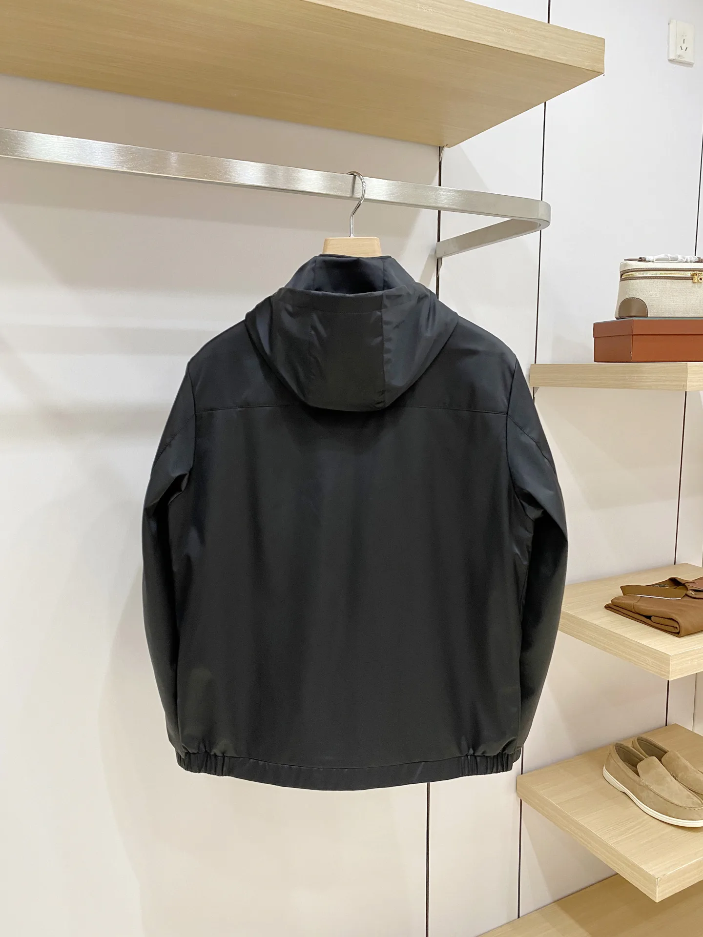 Men's Jackets And Down Jackets MONCLER 17826827