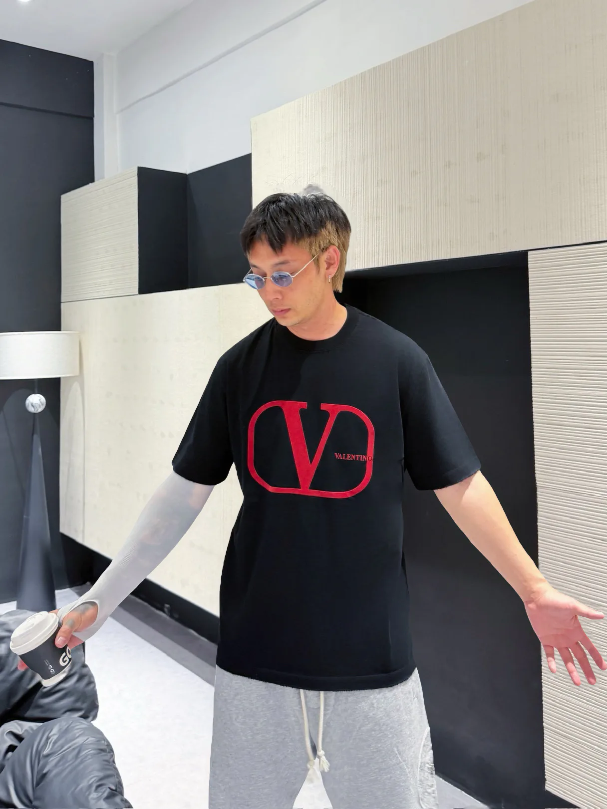 Men's T-Shirts VALENTINO 17037335