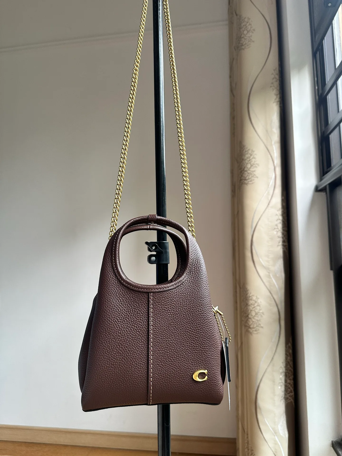 Women's Classic Handbags COACH 17960996