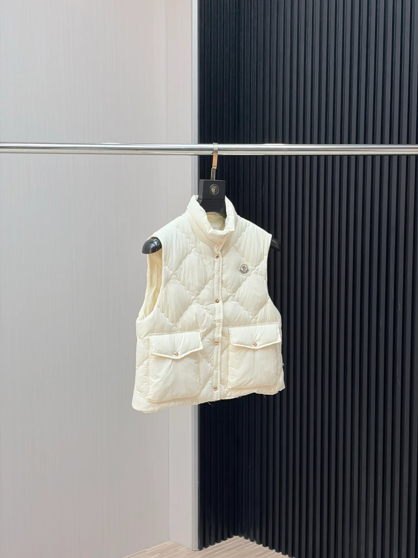 Women's Vests MONCLER 18048243