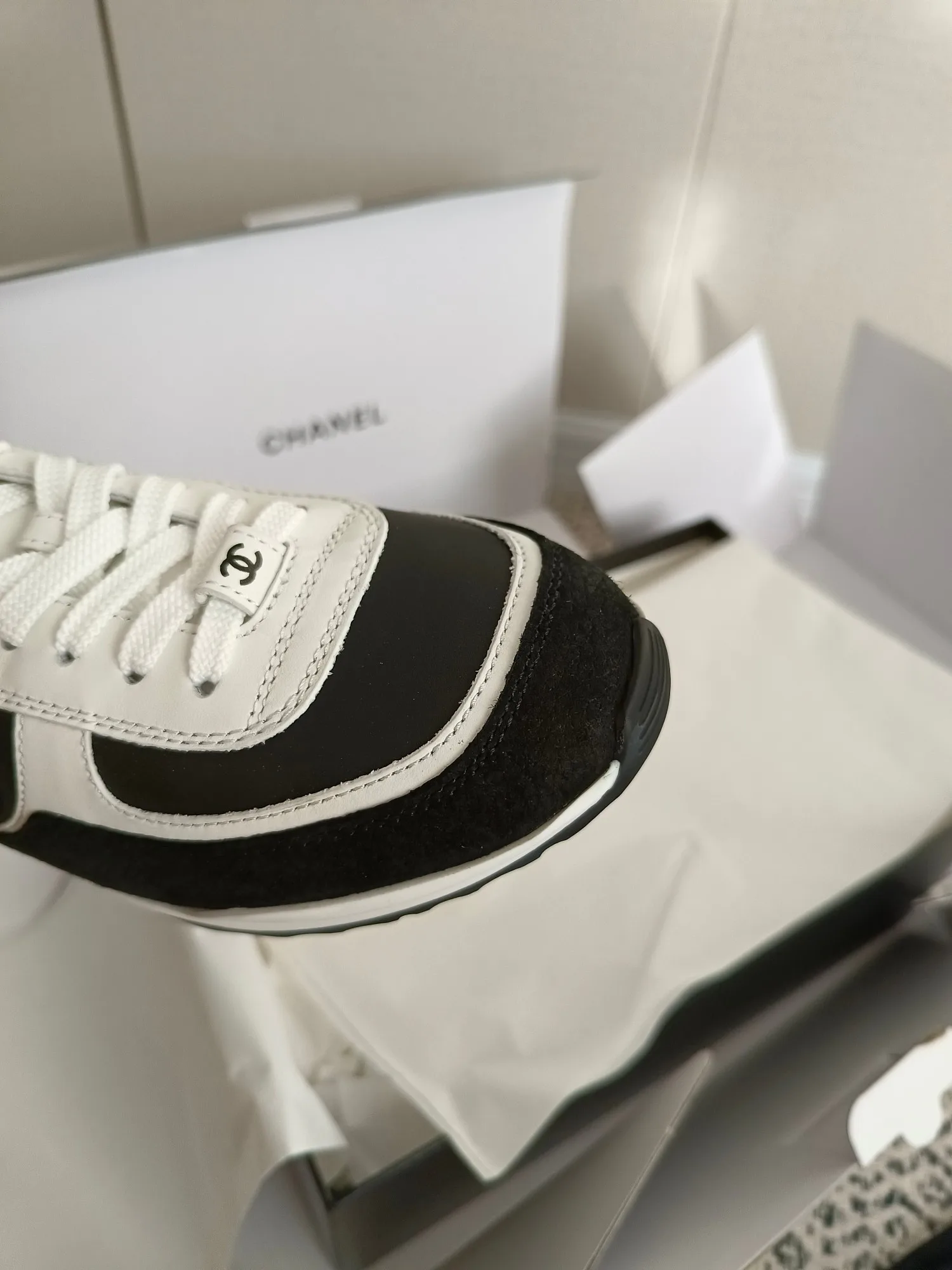 Women's Sneakers CHANEL 18274003
