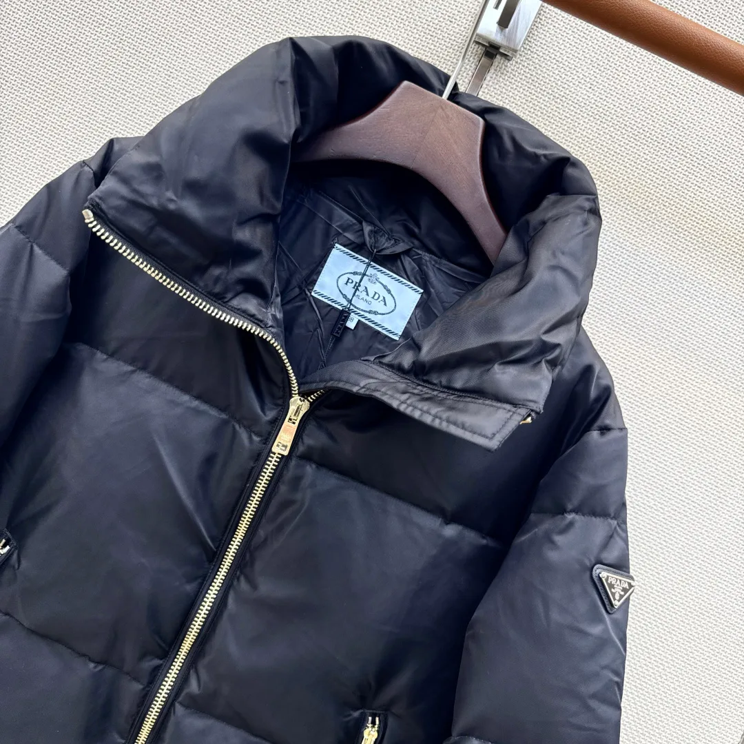 Women's Jackets And Down Jackets PRADA 18398207