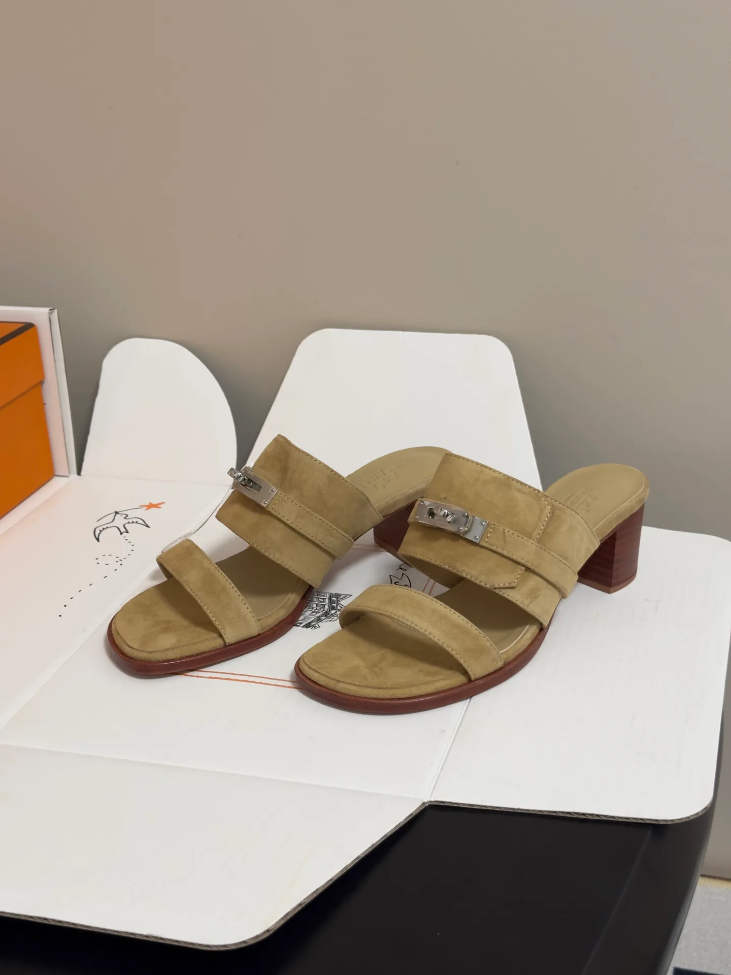 Women's Open-Toe Sandals HERMES 17095165