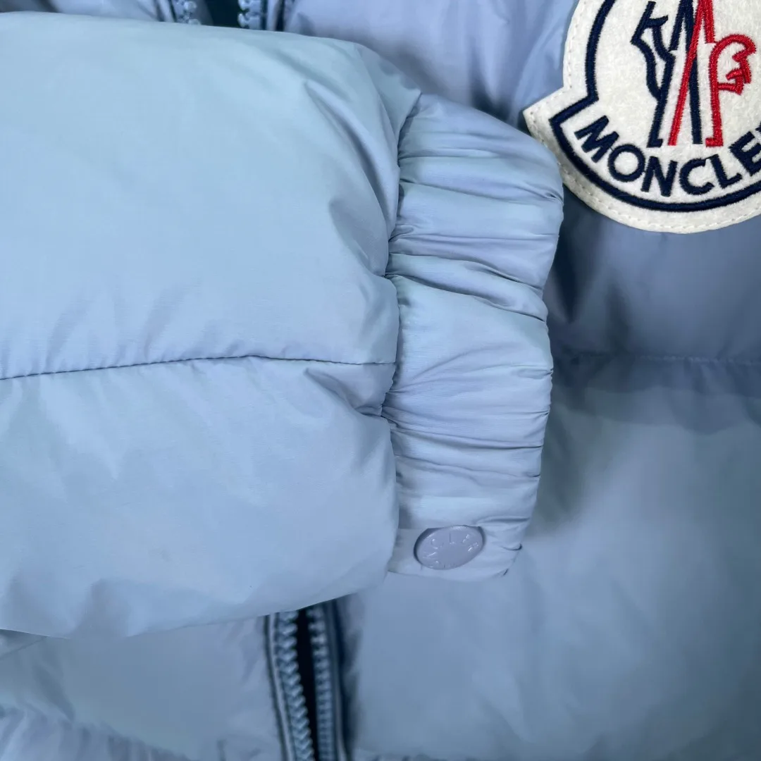 Men's Jackets And Down Jackets MONCLER 18415663