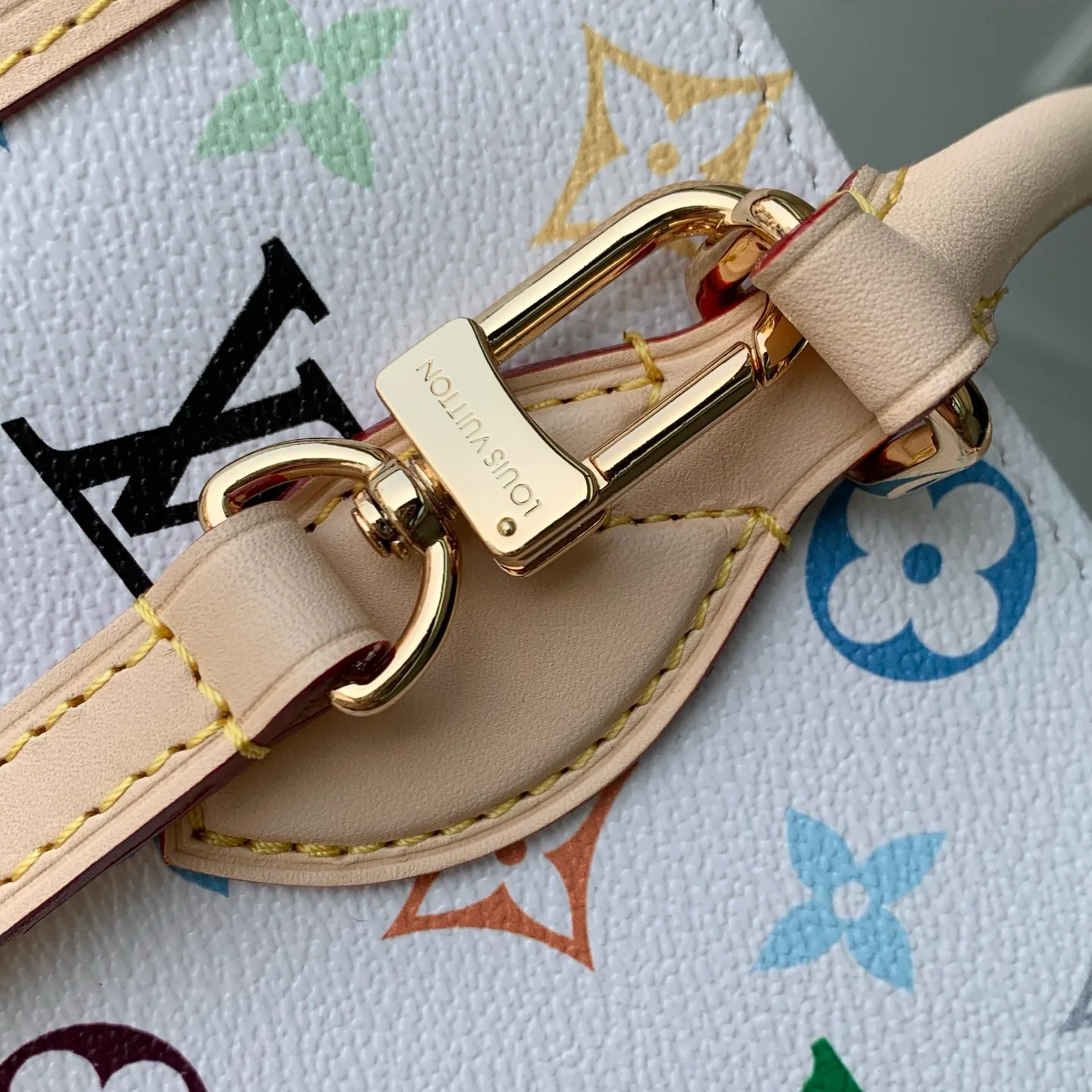 Women's Classic Handbags LOUIS VUITTON 18412574