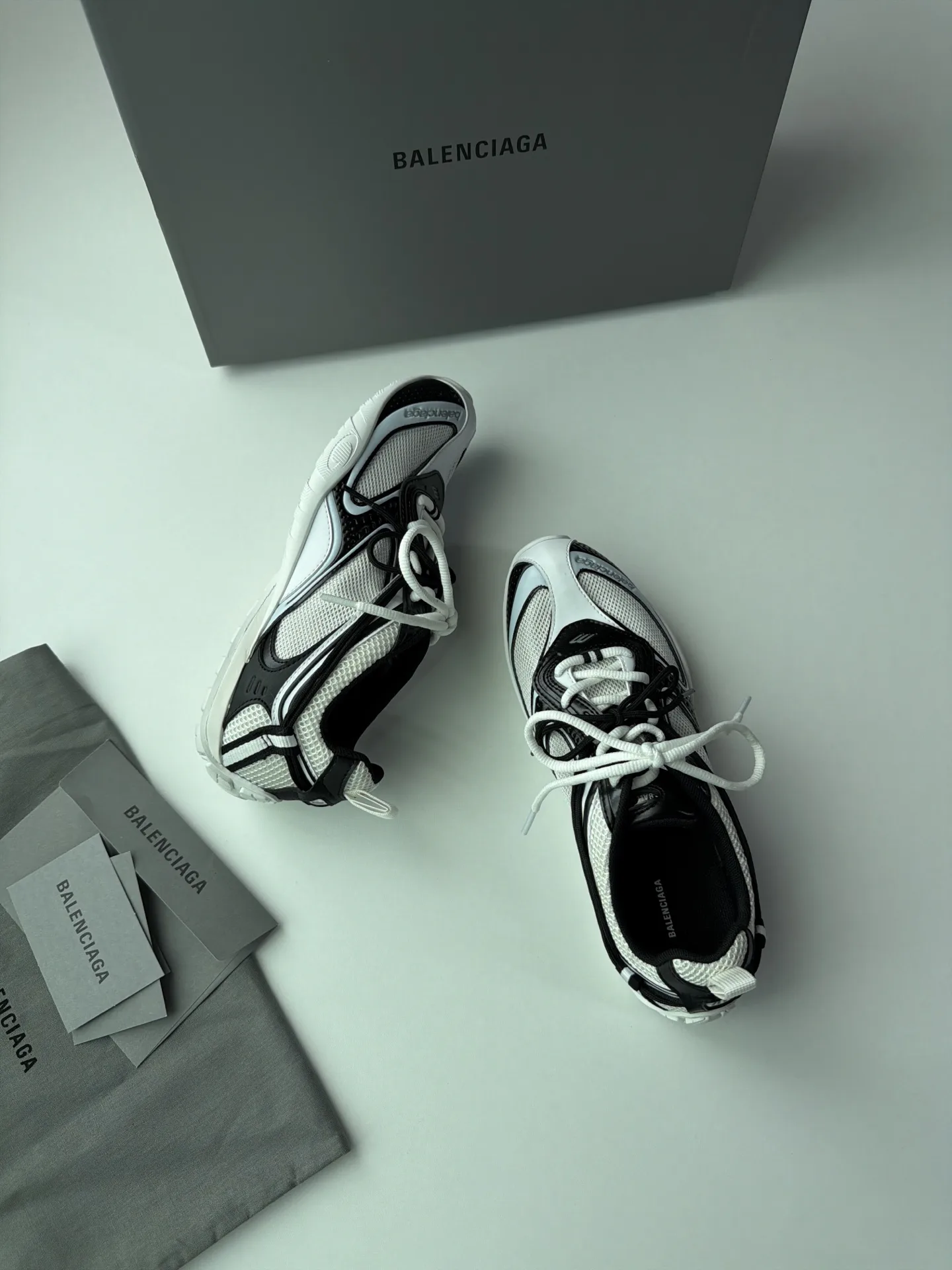 Women's Sneakers BALENCIAGA 17813799