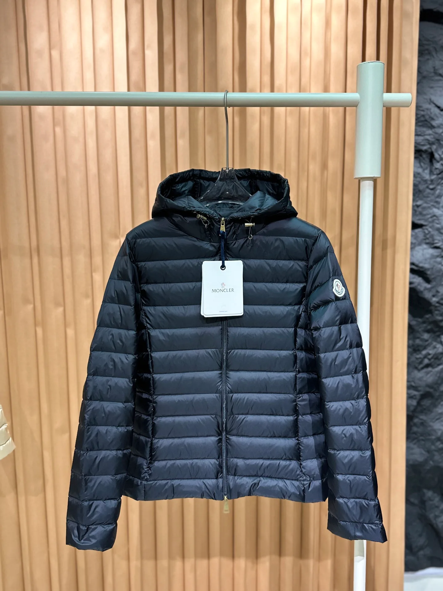 Men's Jackets And Down Jackets MONCLER 18029379