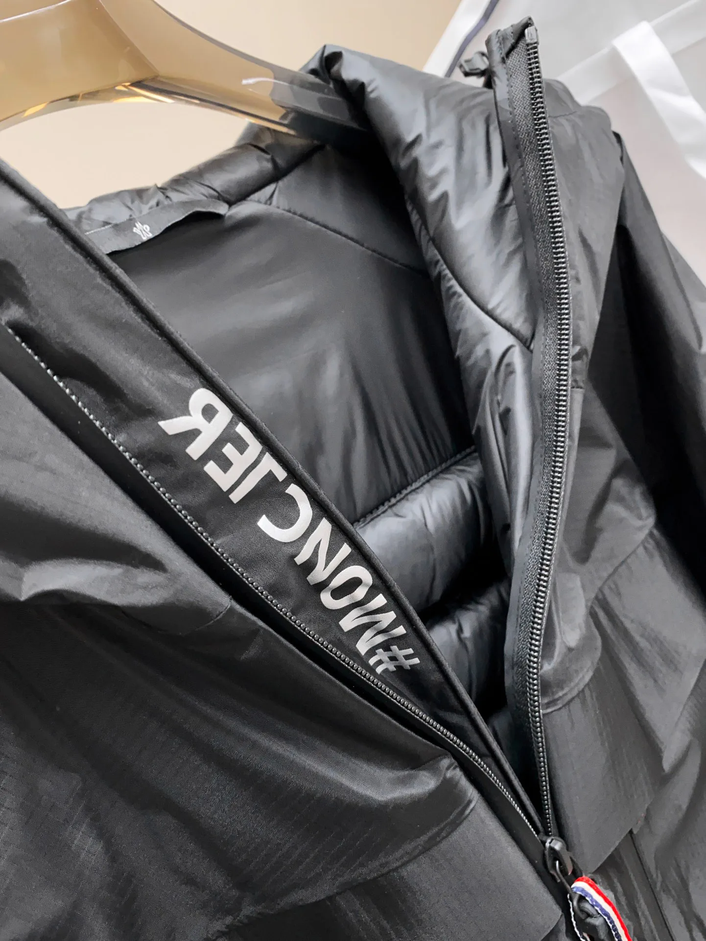 Куртки И Пуховики Мужские Moncler 18596747