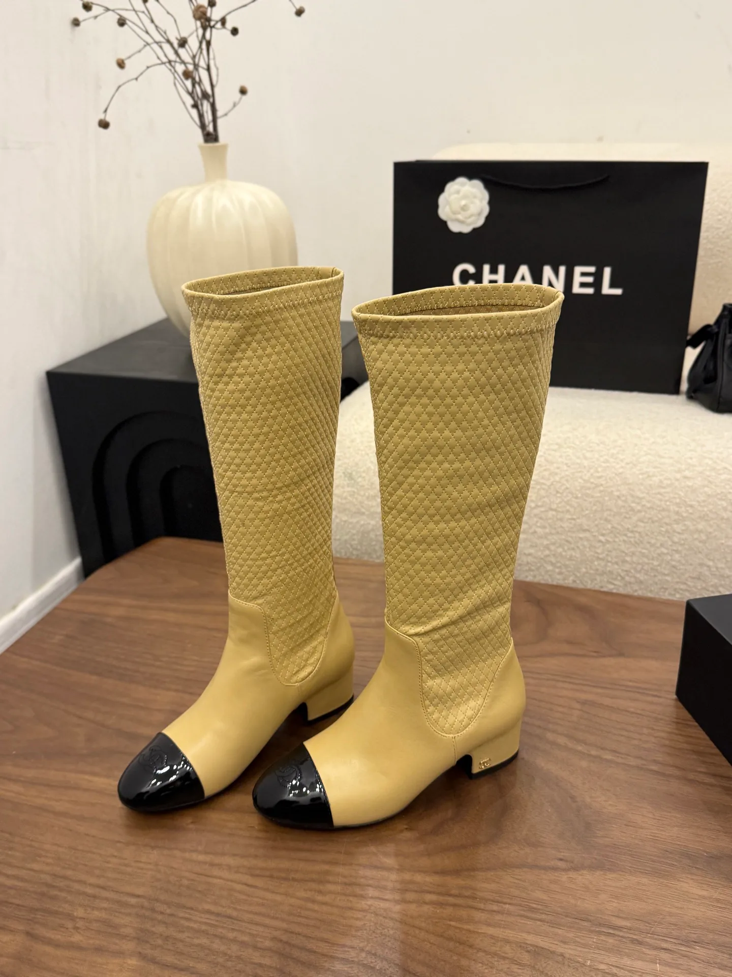 Women's Boots CHANEL 18534776