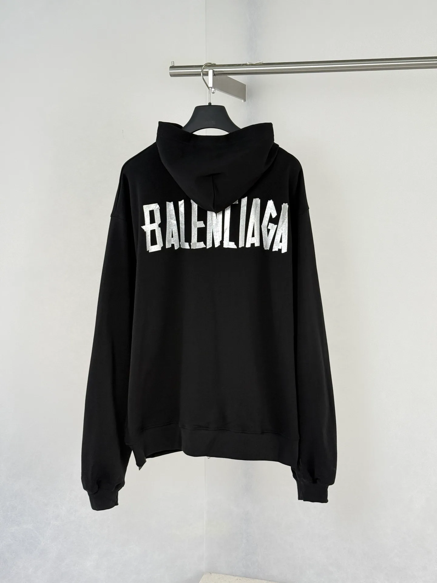 Men's Sweatshirts And Hoodies BALENCIAGA 18179103
