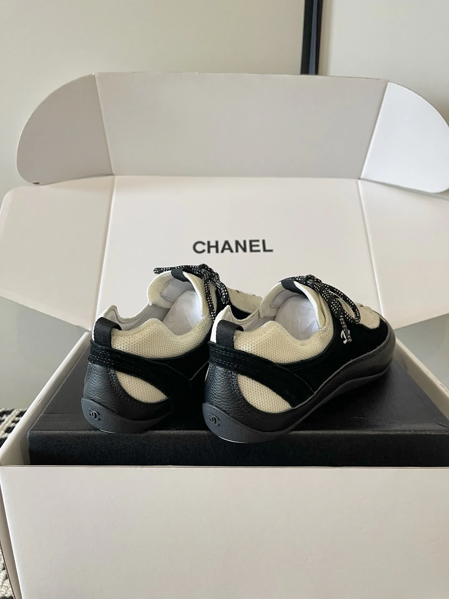 Women's Sneakers CHANEL 17866984