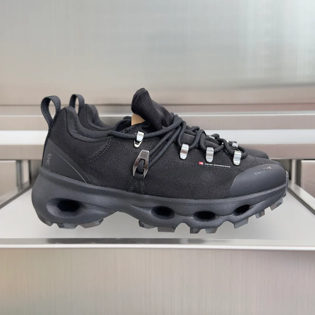 Women's Sneakers LOEWE 18311506