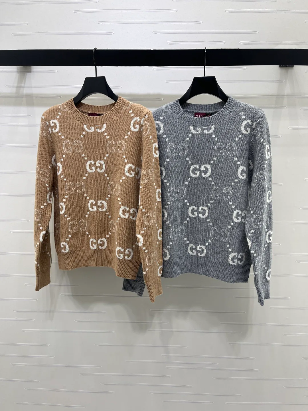 Women's Jumpers And Sweaters GUCCI 17681869