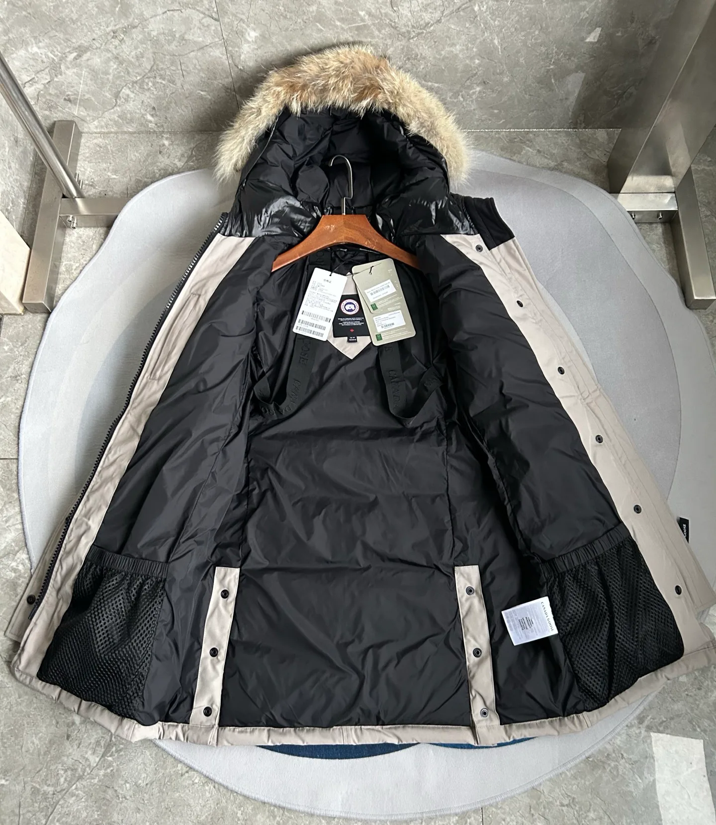 Women's Jackets And Down Jackets CANADA GOOSE 18007219
