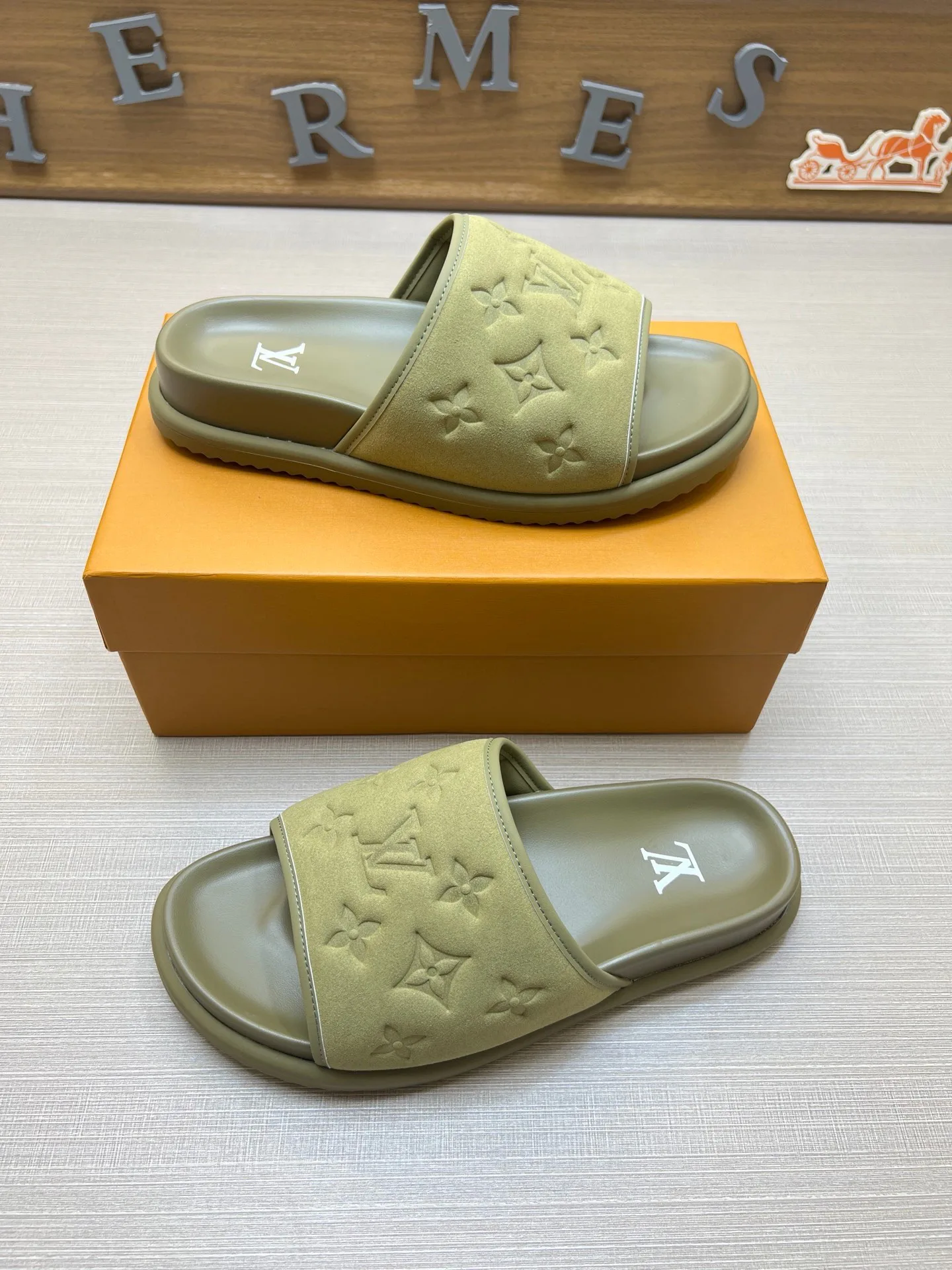 Women's Flip-Flops LOUIS VUITTON 18011814