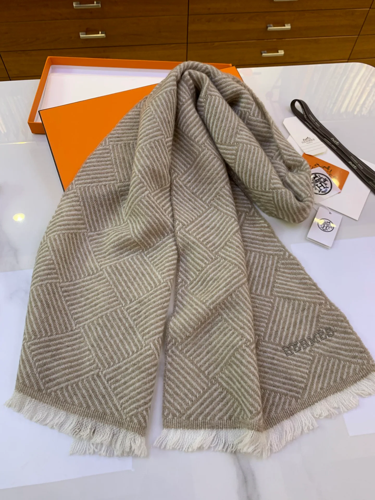 Scarves HERMES 18437538