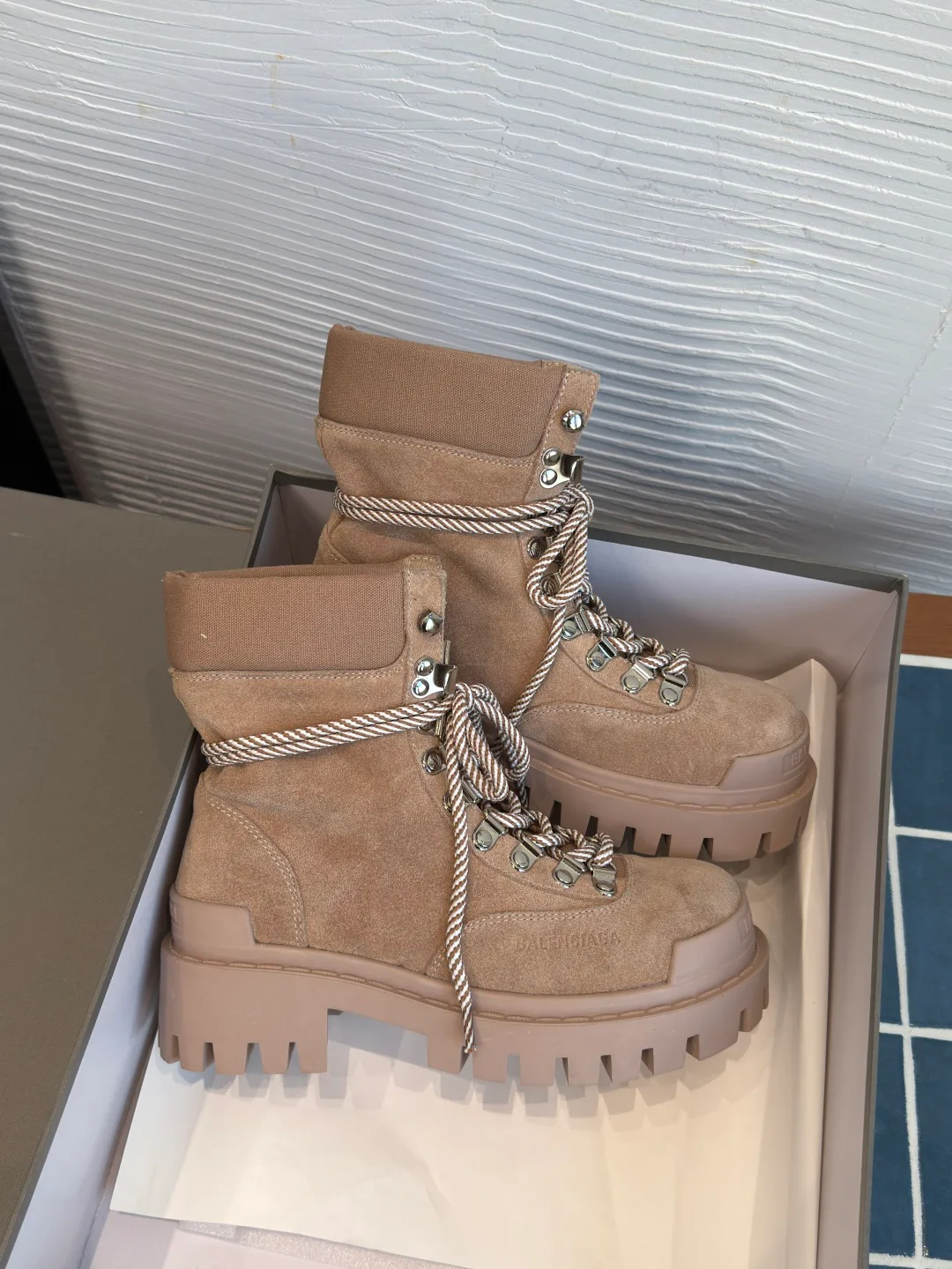 Ботинки Женские Balenciaga 18604670