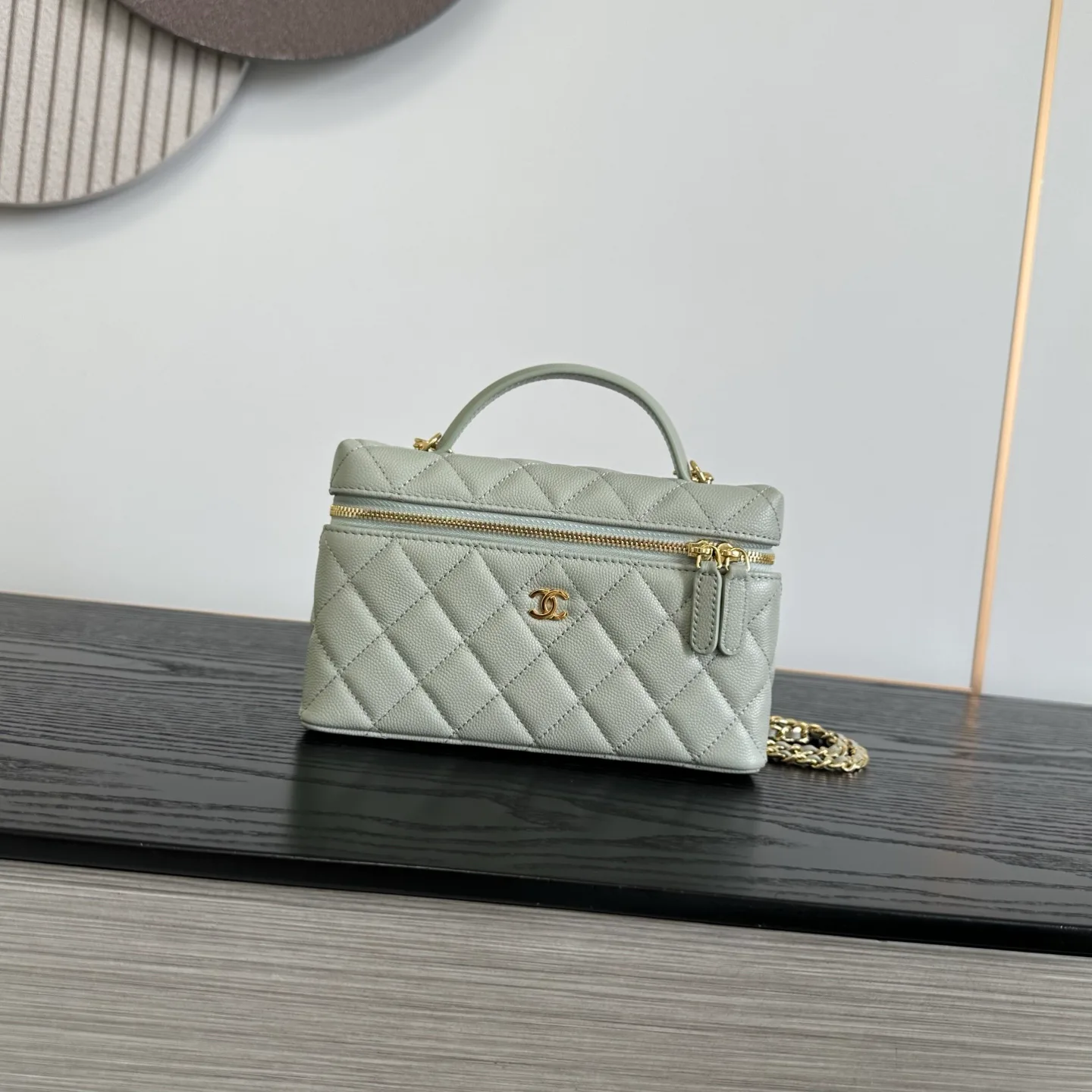 Women's Classic Handbags CHANEL 18186211