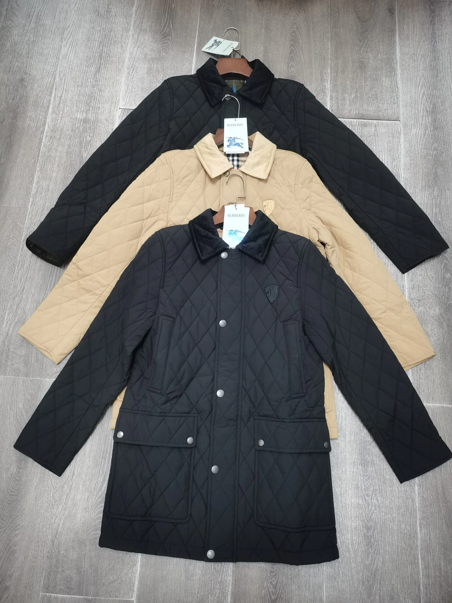 Women's Jackets And Down Jackets BURBERRY 17998526